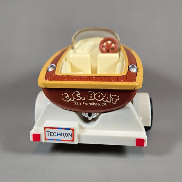 C.C. Boat 'N Trailer No 17 (1999) The Chevron Cars - Picture 2 of 9